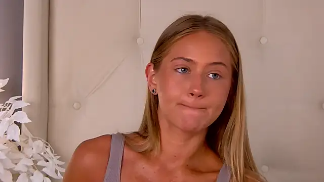 ur wet dreams online show from June 14, 3:19 am