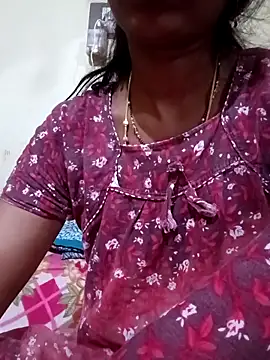 Snapshot of TeluguammayiMahi chatting on September 30, 12:04 am TeluguammayiMahi online show from September 30, 12:04 am