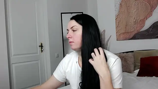 Snapshot of JacquelineElle chatting on January 29, 7:04 am JacquelineElle online show from January 29, 7:04 am