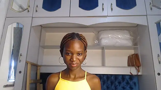 YoungDiva69 online show from February 6, 7:24 am