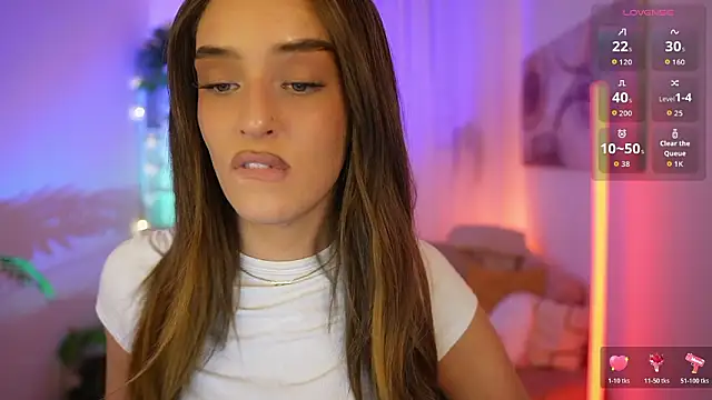 Clara Nia online show from March 18, 7:39 pm