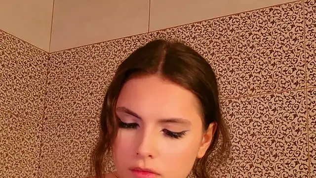 Snapshot of GIGI_DAV chatting on October 16, 9:54 am GIGI DAV online show from October 16, 9:54 am