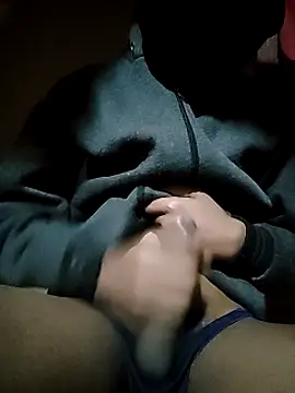 Snapshot of HomeCum chatting on January 27, 1:59 am HomeCum online show from January 27, 1:59 am