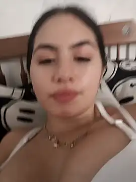 nana 1234 online show from March 9, 7:15 pm