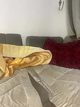 A-mal5 online show from March 8, 8:57 pm