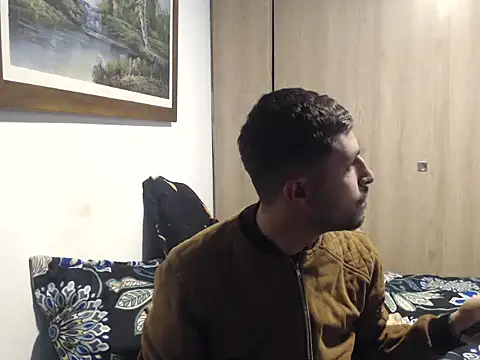 Snapshot of nickzeus98 chatting on April 15, 12:06 am nickzeus98 online show from April 15, 12:06 am