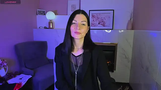 MonicaCheerful online show from February 8, 11:44 am