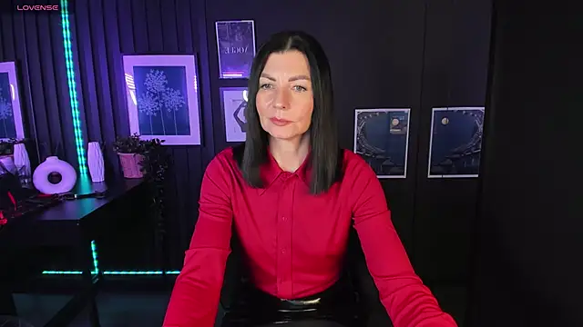 MonicaCheerful online show from February 9, 4:40 pm