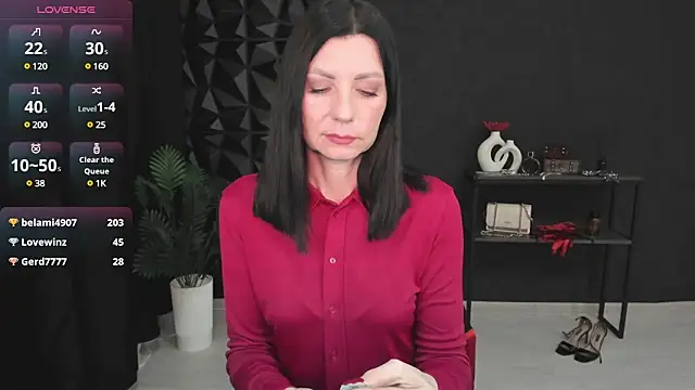 MonicaCheerful online show from March 1, 2:44 pm