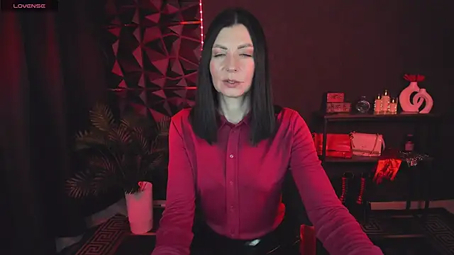 MonicaCheerful online show from March 8, 2:40 pm