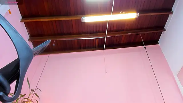 SamanthaMilann online show from March 8, 2:04 am