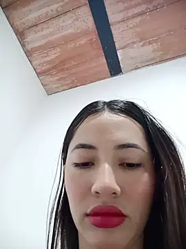 Snapshot of -Nicol chatting on May 19, 9:59 am -Nicol online show from May 19, 9:59 am