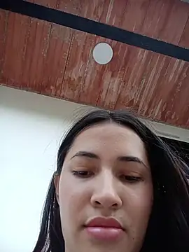 Snapshot of -Nicol chatting on May 25, 10:05 pm -Nicol online show from May 25, 10:05 pm