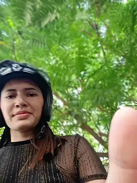 Snapshot of -Nicol chatting on June 3, 2:33 pm -Nicol online show from June 3, 2:33 pm