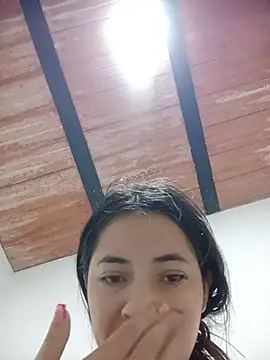 Snapshot of -Nicol chatting on June 5, 9:59 am -Nicol online show from June 5, 9:59 am