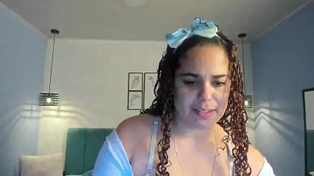 ninna curly online show from May 4, 3:35 am