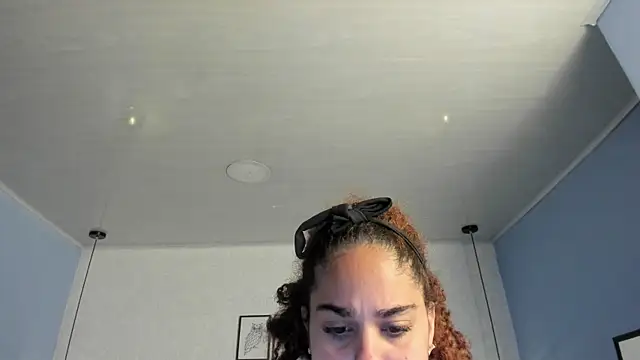 Snapshot of ninna_curly chatting on June 29, 9:26 am ninna curly online show from June 29, 9:26 am