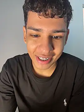 Snapshot of Santiago-Thompson chatting on November 18, 4:00 pm Santiago-Thompson online show from November 18, 4:00 pm