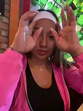 Snapshot of Iam_Cassi chatting on February 21, 6:59 pm Iam Cassi online show from February 21, 6:59 pm