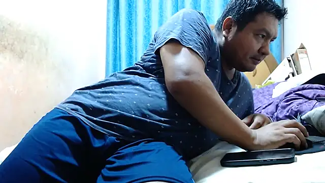 nakedlima online show from May 20, 6:25 pm