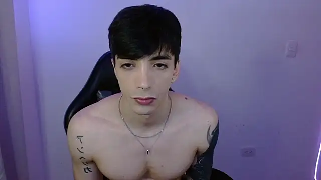 H3ll B0I online show from February 25, 12:20 am