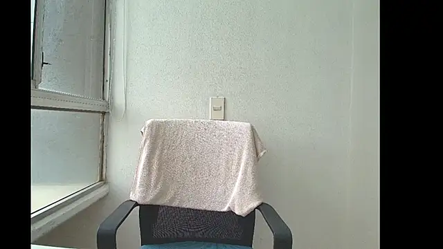 Alaiapink online show from February 25, 1:10 pm