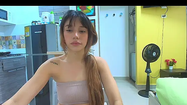 Snapshot of Alaiapink chatting on July 20, 6:21 pm Alaiapink online show from July 20, 6:21 pm
