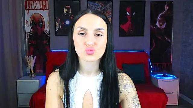 Snapshot of EmiliaBeynard chatting on February 12, 1:37 pm EmiliaBeynard online show from February 12, 1:37 pm