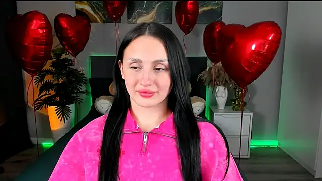 Snapshot of EmiliaBeynard chatting on March 6, 2:08 pm EmiliaBeynard online show from March 6, 2:08 pm