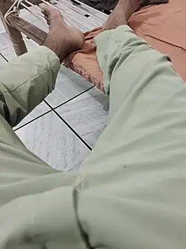 xmanrawan2 online show from October 18, 12:50 pm