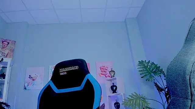 MisaPage online show from November 22, 8:52 pm