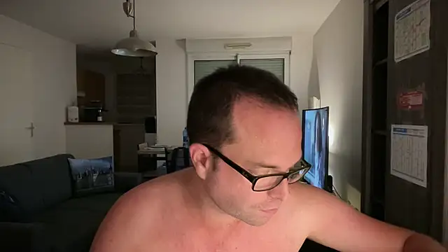 Funnyjul31 online show from October 26, 5:30 pm