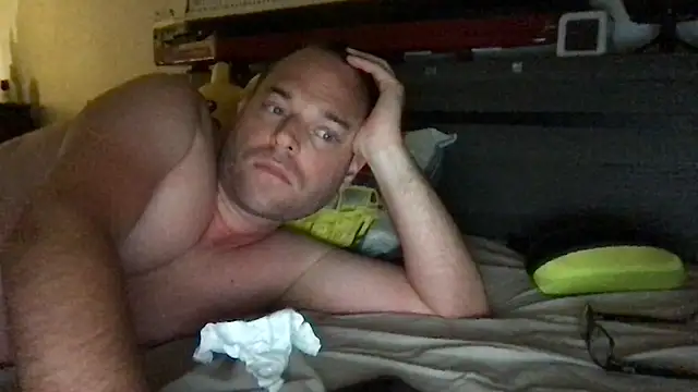 Snapshot of Funnyjul31 chatting on May 22, 8:47 pm Funnyjul31 online show from May 22, 8:47 pm