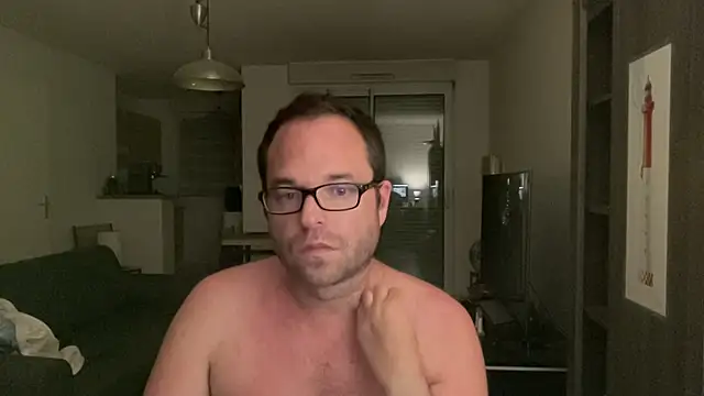 Snapshot of Funnyjul31 chatting on June 25, 5:50 pm Funnyjul31 online show from June 25, 5:50 pm