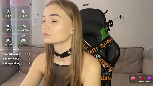 Snapshot of maria_plaudice chatting on November 1, 6:04 am maria plaudice online show from November 1, 6:04 am