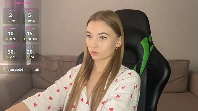 Snapshot of maria_plaudice chatting on November 12, 5:19 am maria plaudice online show from November 12, 5:19 am