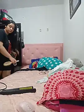 Snapshot of kelmont chatting on November 7, 3:06 am kelmont online show from November 7, 3:06 am