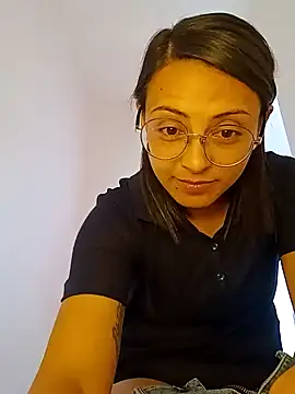 Snapshot of bri_ali chatting on February 4, 8:06 pm bri ali online show from February 4, 8:06 pm