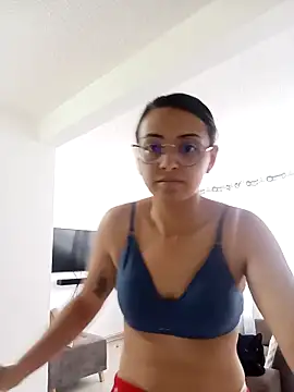 Snapshot of bri_ali chatting on March 4, 1:49 pm bri ali online show from March 4, 1:49 pm