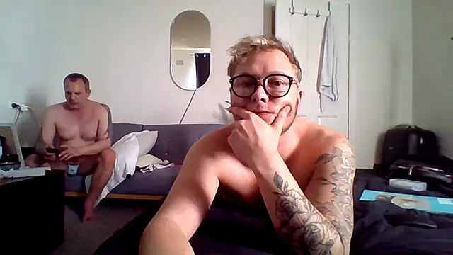 Snapshot of Pump_argh chatting on March 6, 11:12 pm Pump argh online show from March 6, 11:12 pm