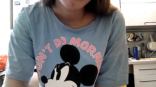 Snapshot of Misssweet_s chatting on February 23, 5:23 am Misssweet s online show from February 23, 5:23 am