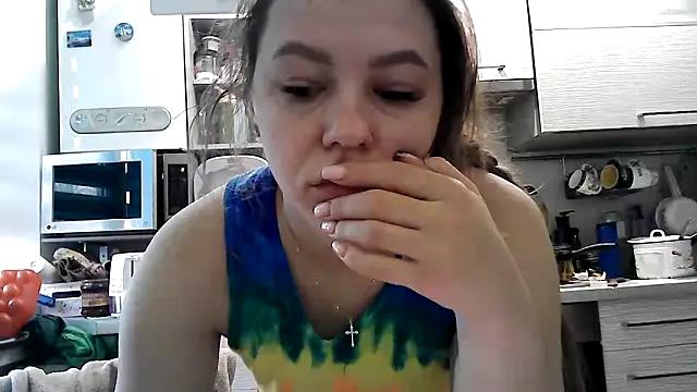 Snapshot of Misssweet_s chatting on February 24, 5:00 am Misssweet s online show from February 24, 5:00 am