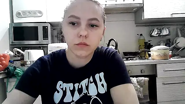 Snapshot of Misssweet_s chatting on February 25, 6:42 pm Misssweet s online show from February 25, 6:42 pm