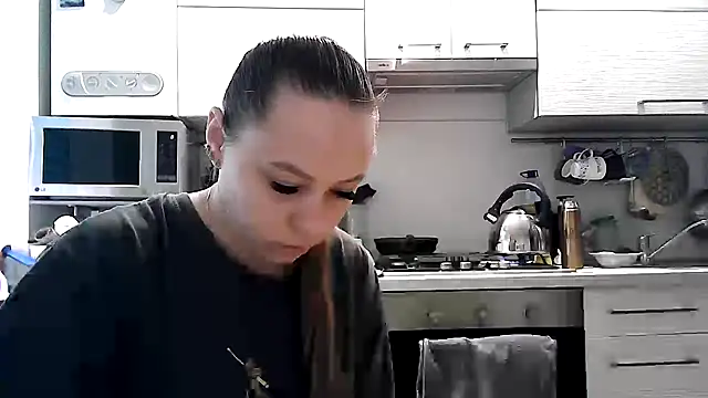 Snapshot of Misssweet_s chatting on March 11, 5:16 am Misssweet s online show from March 11, 5:16 am