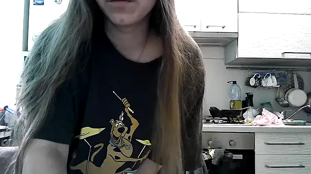 Snapshot of Misssweet_s chatting on March 15, 5:08 am Misssweet s online show from March 15, 5:08 am