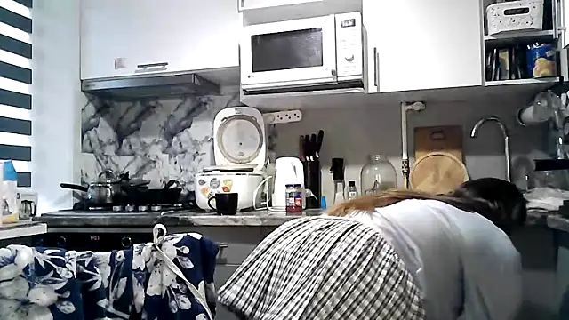 Snapshot of Misssweet_s chatting on October 27, 7:12 am Misssweet s online show from October 27, 7:12 am