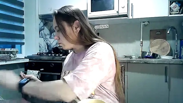 Snapshot of Misssweet_s chatting on November 24, 5:18 am Misssweet s online show from November 24, 5:18 am