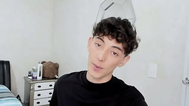 miketwink online show from March 7, 7:00 pm