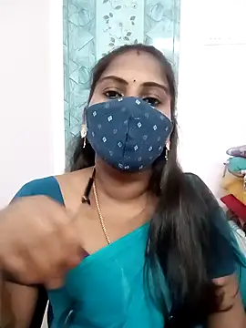 Snapshot of Tamil_roja17 chatting on May 10, 11:15 am Tamil roja17 online show from May 10, 11:15 am
