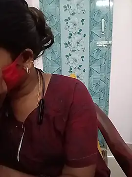 Snapshot of Tamil_roja17 chatting on June 22, 5:04 am Tamil roja17 online show from June 22, 5:04 am